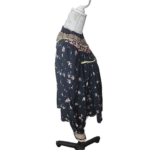 Free People Womens Black Floral Puff Sleeve Boho Cottagecore Peasant Top Small - Picture 3 of 9